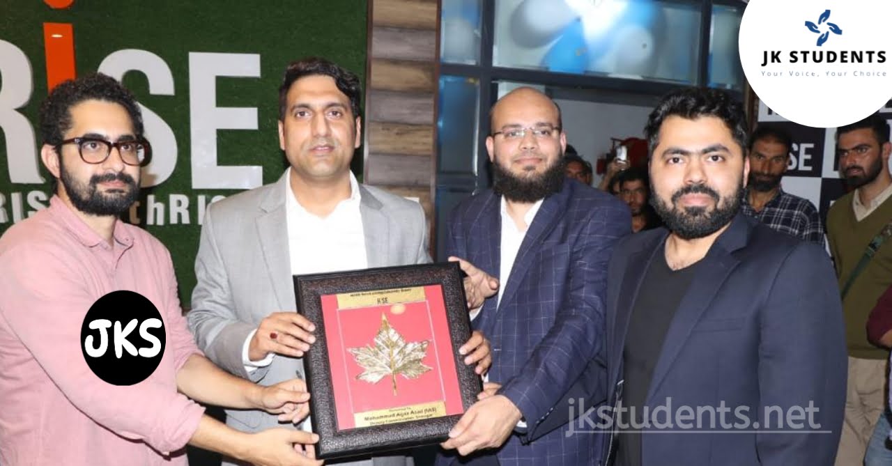 DC Srinagar felicitates IIT-JEE, NEET, JKBOSE toppers 1 DC Srinagar felicitates IIT-JEE, NEET, JKBOSE toppers