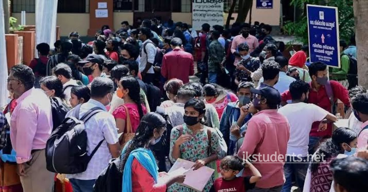 Unemployment: Two lakh educated youth among 8 lakh youth unemployed in J&K, reveals RTI 1 Unemployment: Two lakh educated youth among 8 lakh youth unemployed in J&K, reveals RTI