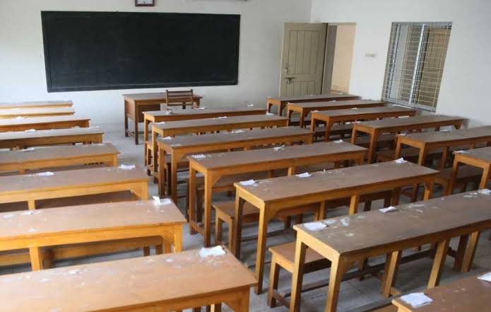 Govt Middle School Arwani has only 4 rooms for 200 students